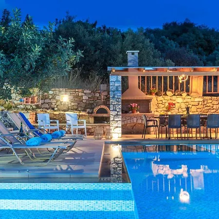 Vila Cretan Lux Heated Pool *