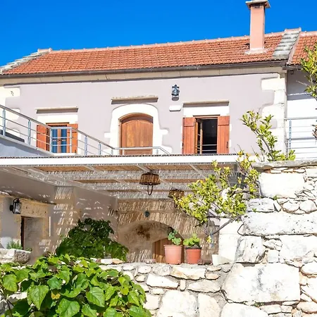 Cretan Lux Heated Pool Vila Gavalochori
