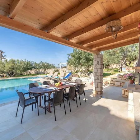 Cretan Lux Heated Pool Vila