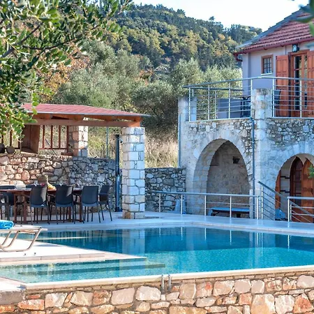 Cretan Lux Heated Pool Vila