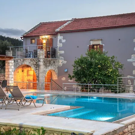 Vila Cretan Lux Heated Pool Gavalochori